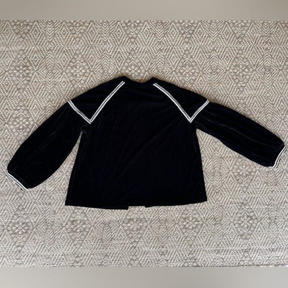 Elodie Black Velvet Velour Cardigan Rose Embroidery Womens M Anthropologie - Picture 6 of 7